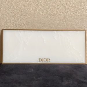 COPY - Dior Display Unit